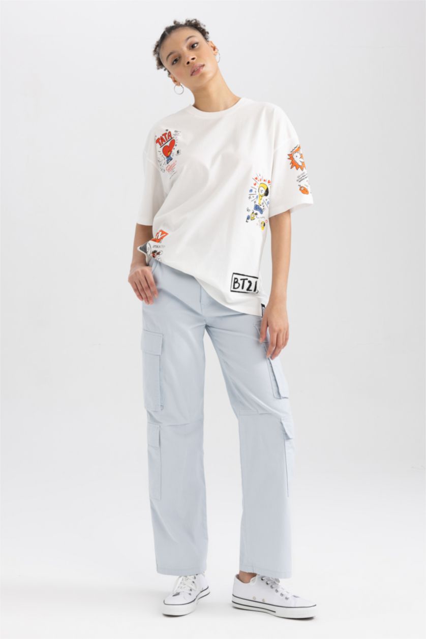 Kadın Kırık Beyaz Oversıze Kısa Kollu Tişört