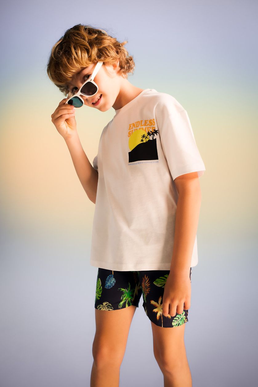 BOYS & TEENS White Boy Oversize Fit Crew Neck Short Sleeve T-Shirt