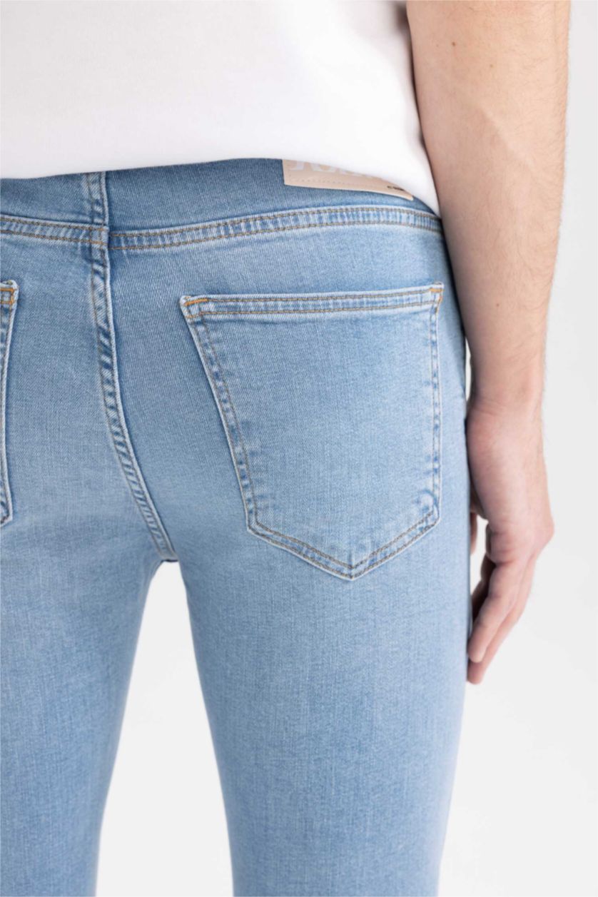 Мужчины Ледяной голубой Джинсы Skinny Crop узкого кроя со средней талией