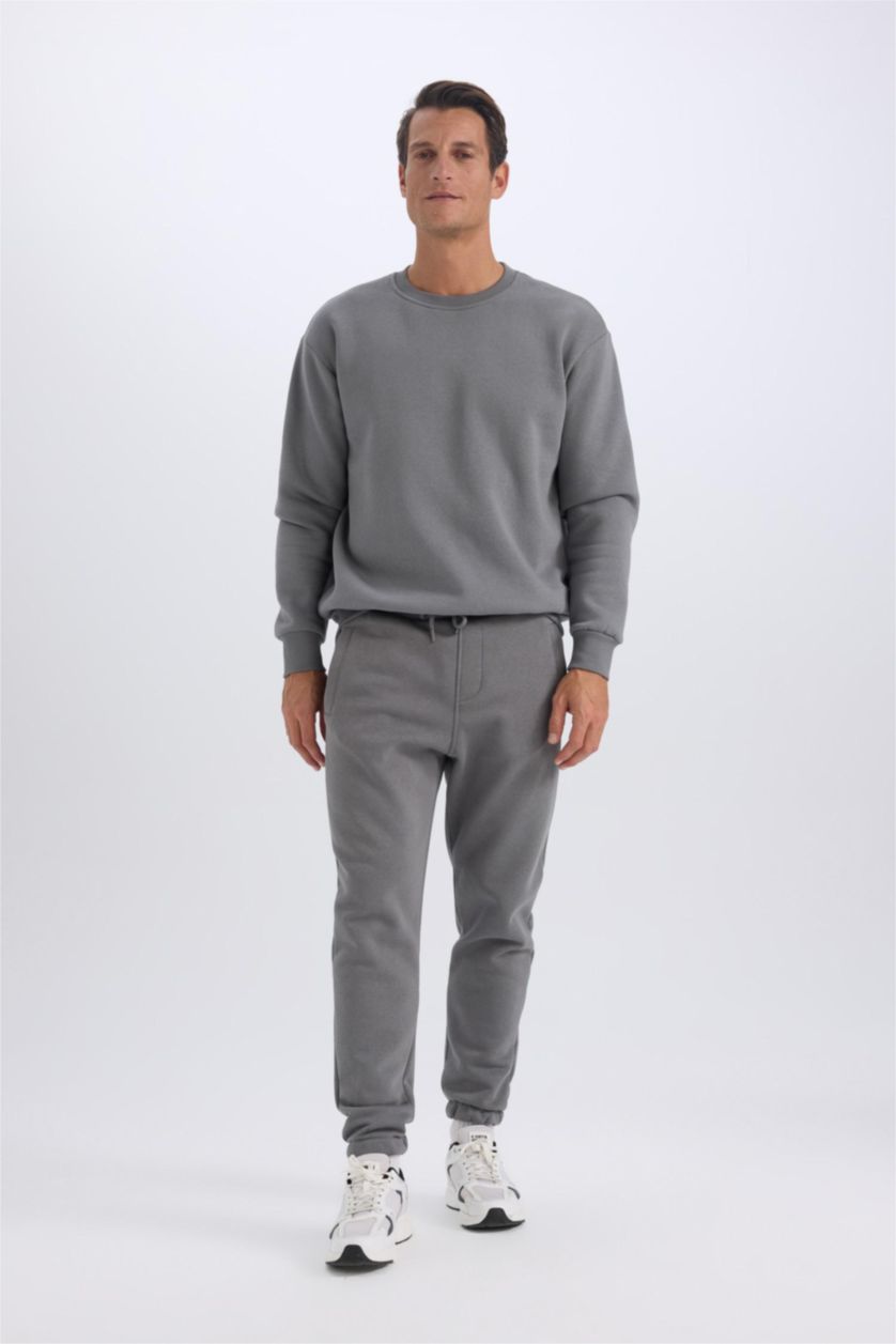 Erkek Gri Jogger Eşofman Altı Standart Fit Basic Düz Beli Bağcıklı Lastikli Paça Cepli