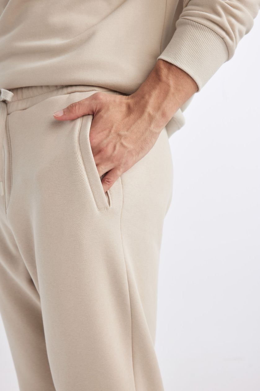 Man Stone Standard Fit Rib Hem Thick Sweatshirt Fabric Trousers