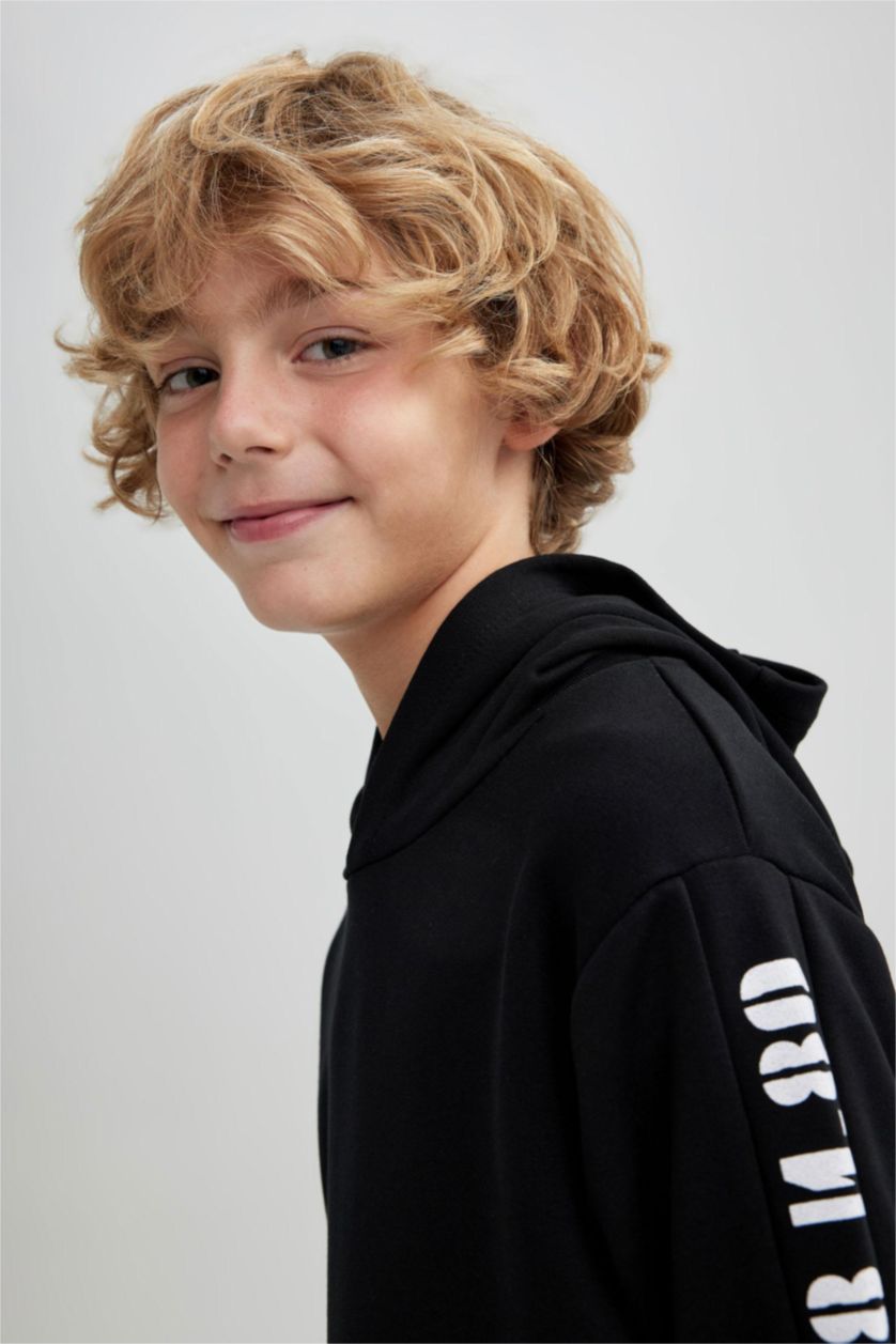Boys & Teens Black Boy Oversize Fit Hooded Crest Printed Sweatshirt