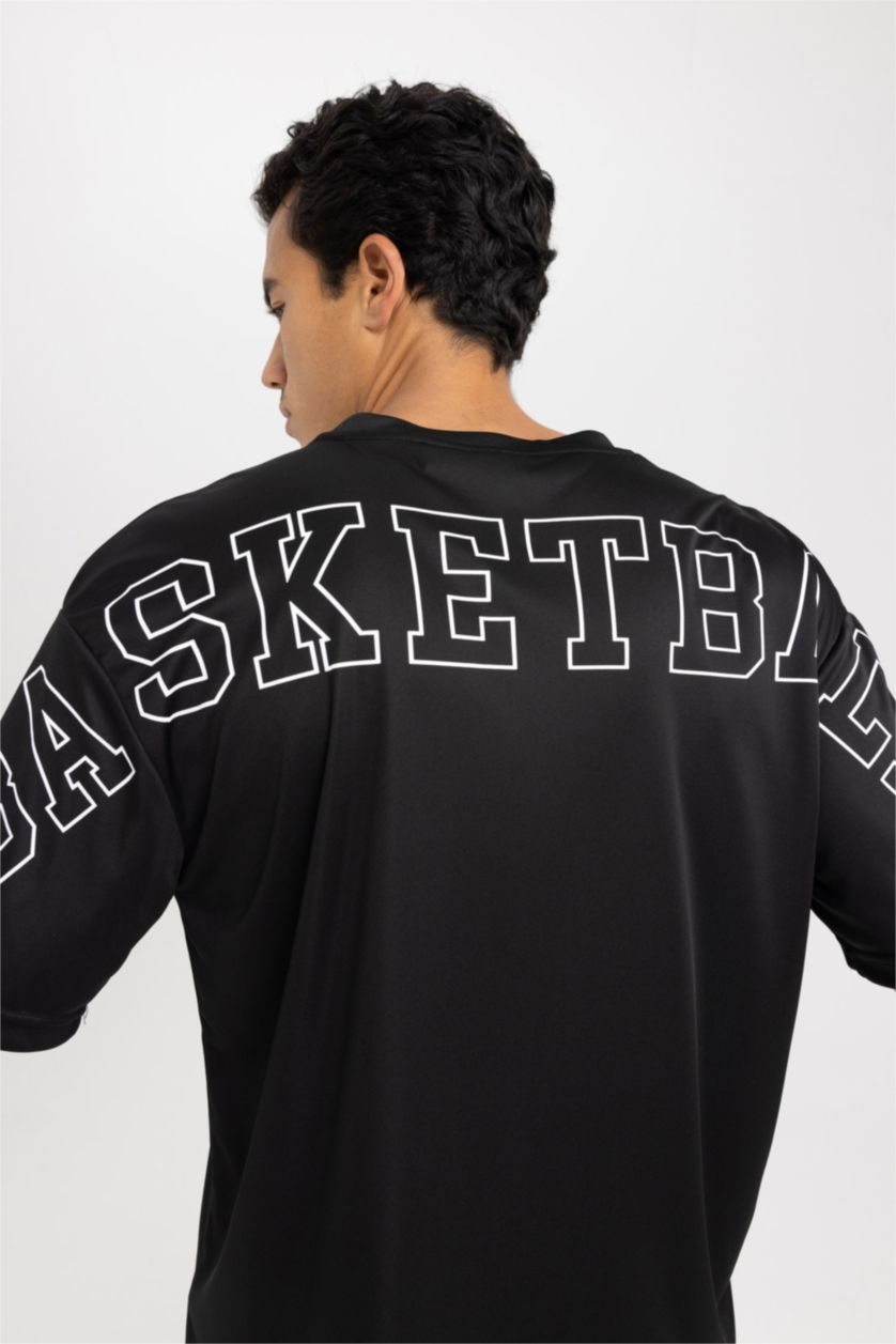 MAN Black NBA Licensed Crew Neck T-Shirt