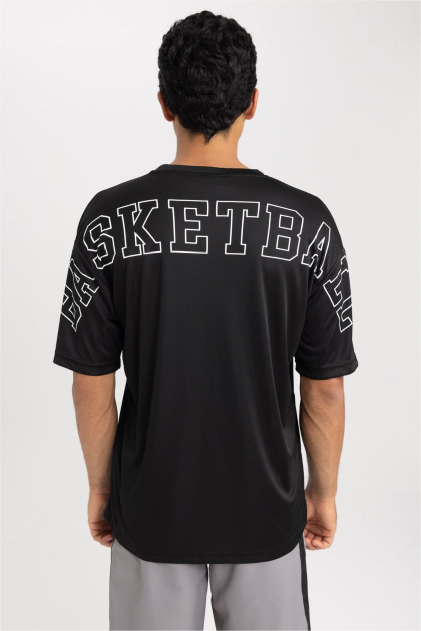 MAN Black NBA Licensed Crew Neck T-Shirt