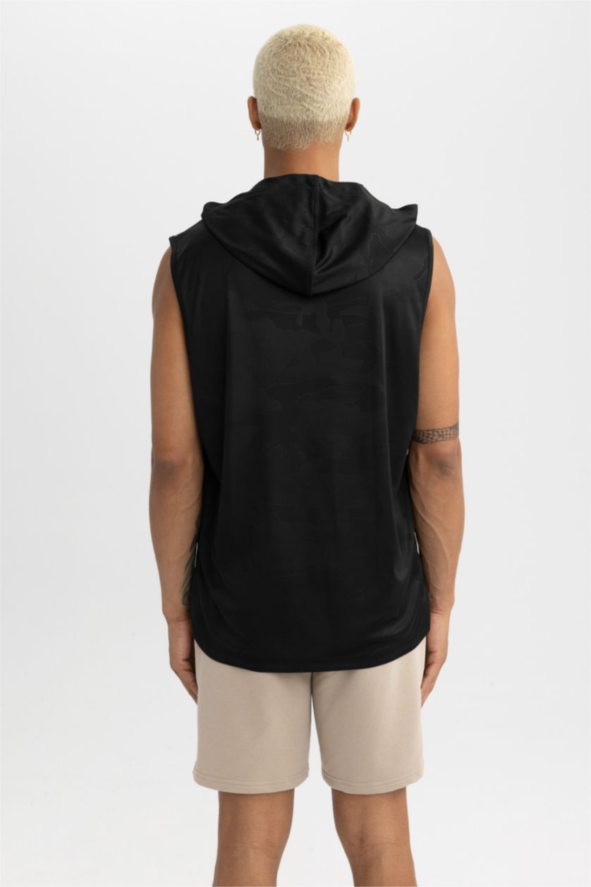 MAN Black Standard Fit Hooded Short Sleeve Chicago Bulls Licensed Tank Top