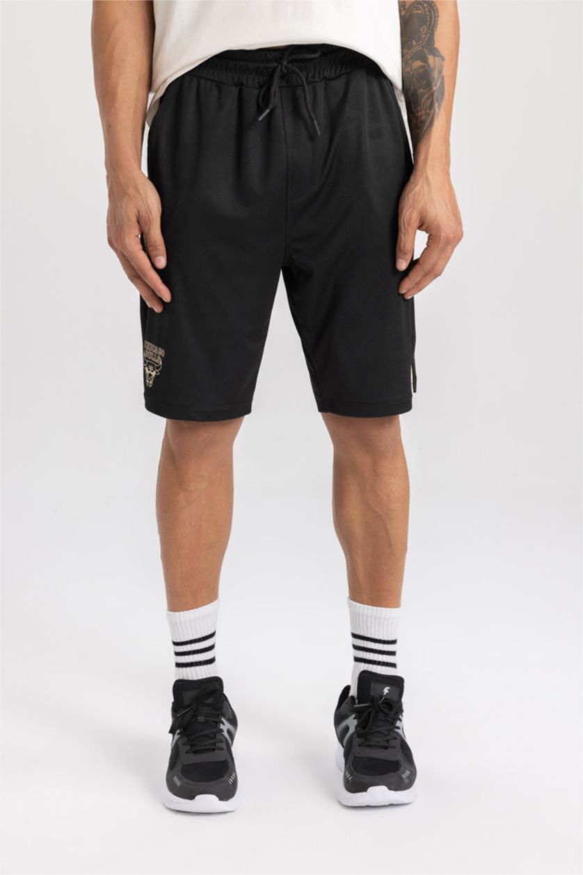 Erkek Siyah DeFactoFit NBA Chicago Bulls Standart Fit Kısa Paça Şort