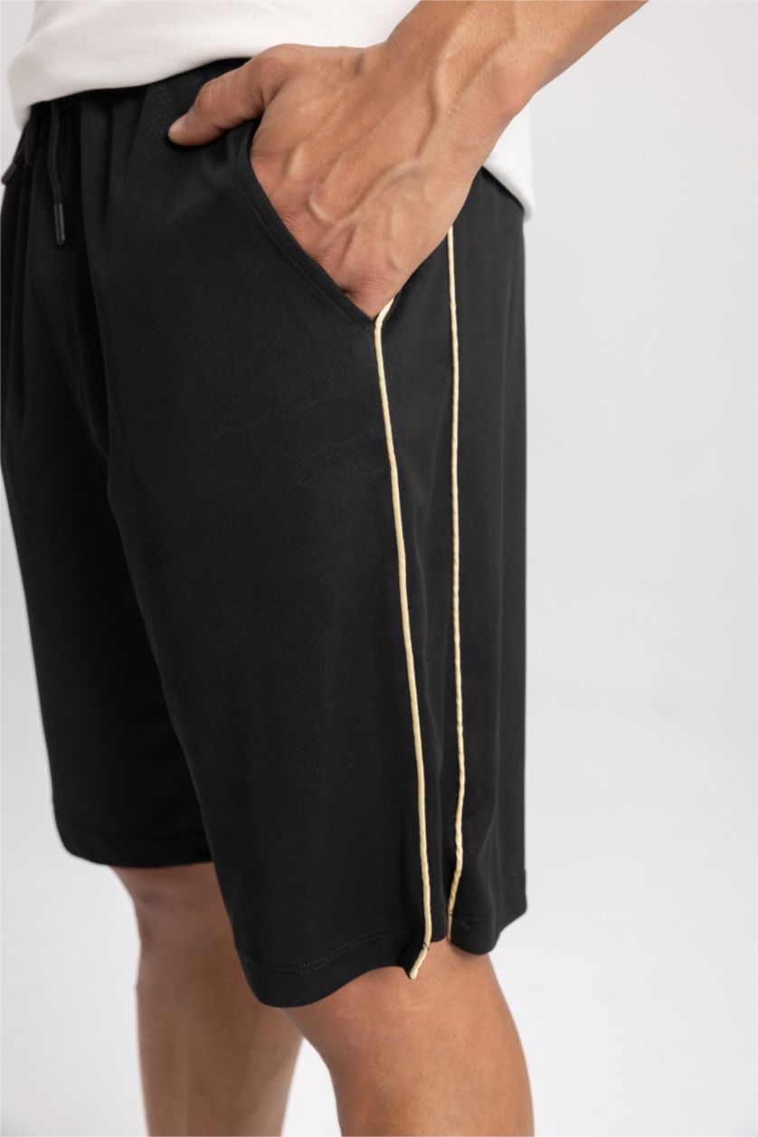 Erkek Siyah DeFactoFit NBA Chicago Bulls Standart Fit Kısa Paça Şort