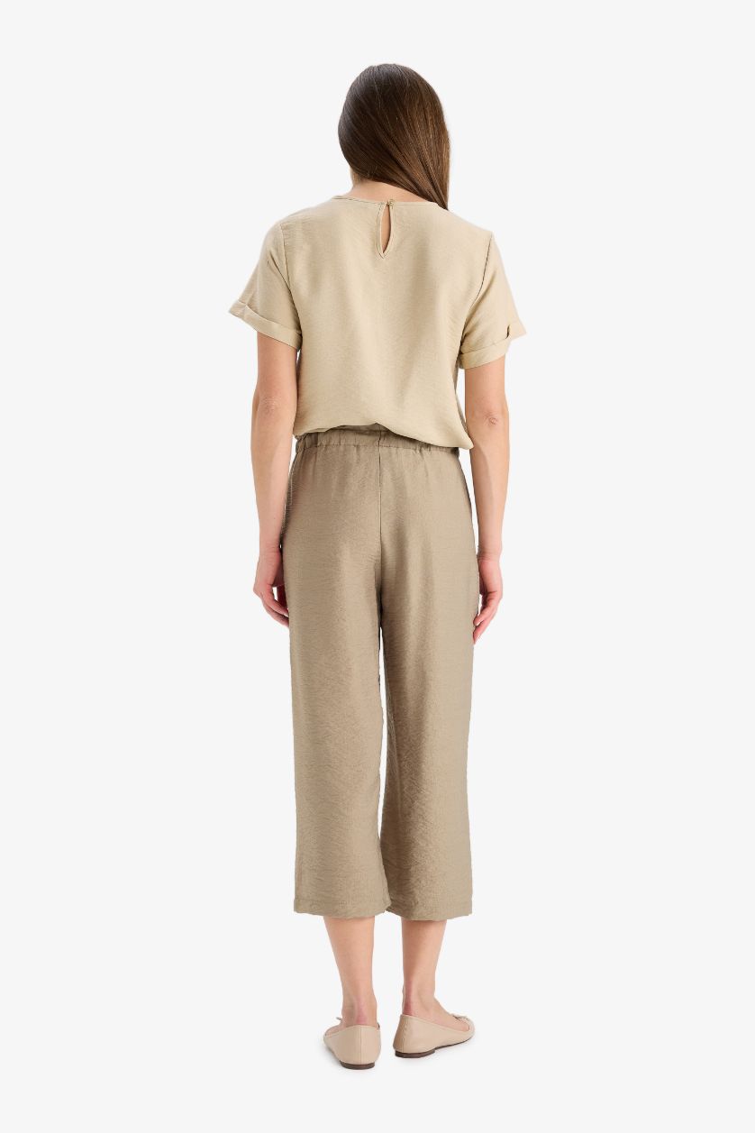 WOMAN Vison Straight Leg Capri Pants