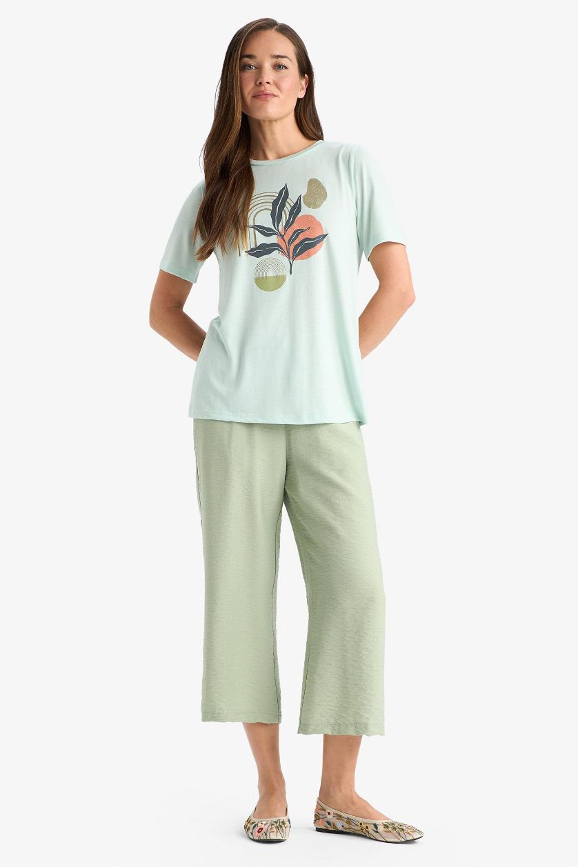 WOMAN Green Straight Leg Capri Pants