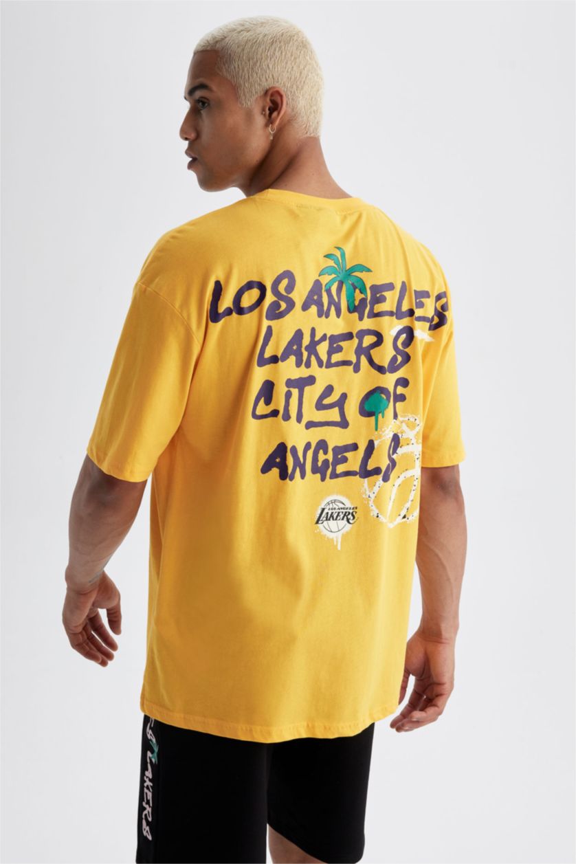MAN Yellow NBA Los Angeles Lakers Licensed Crew Neck T-Shirt
