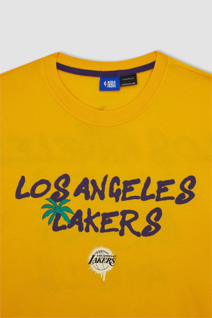 MAN Yellow NBA Los Angeles Lakers Licensed Crew Neck T-Shirt