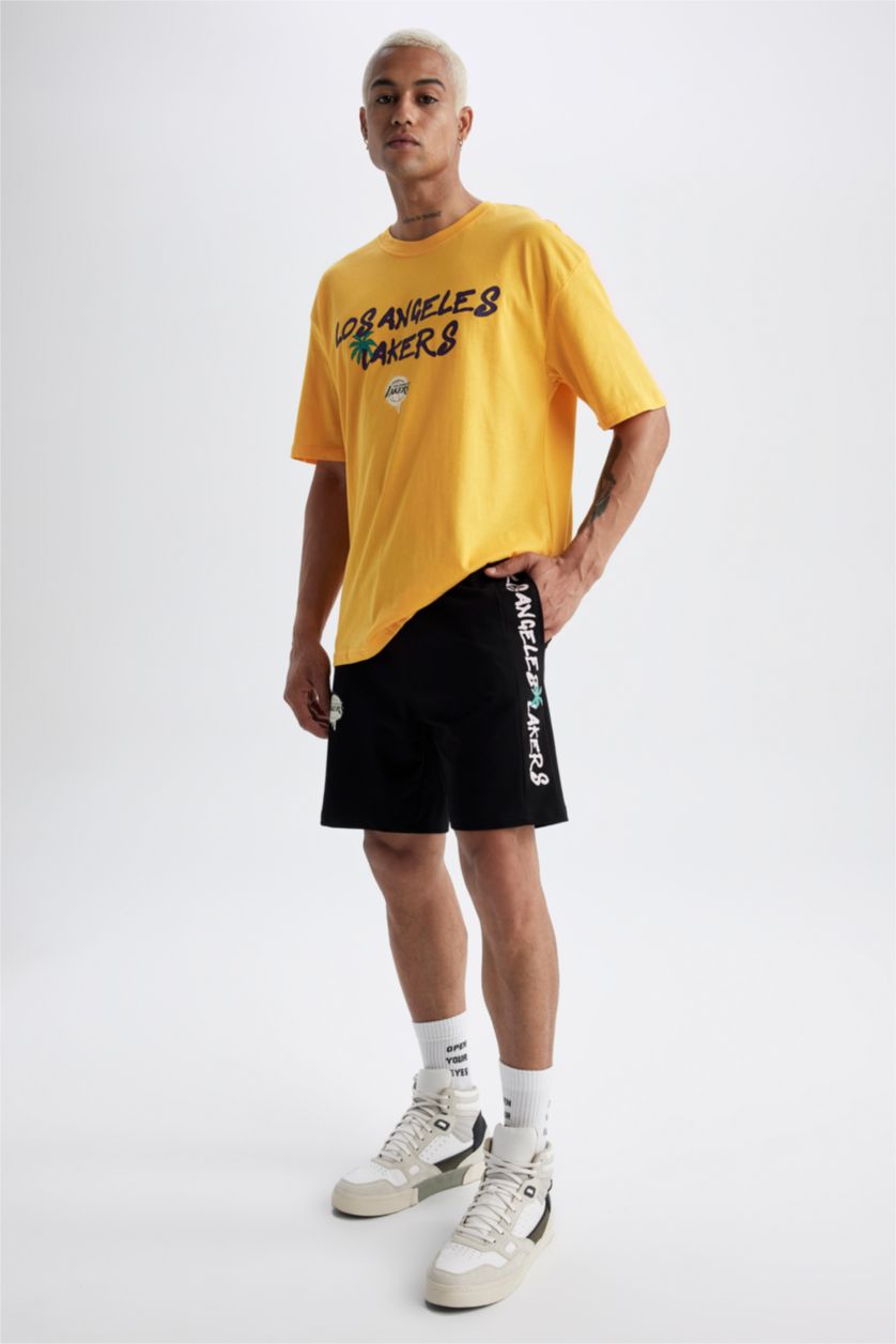 MAN Black DeFactoFit NBA Los Angeles Lakers Standard Fit Shorts