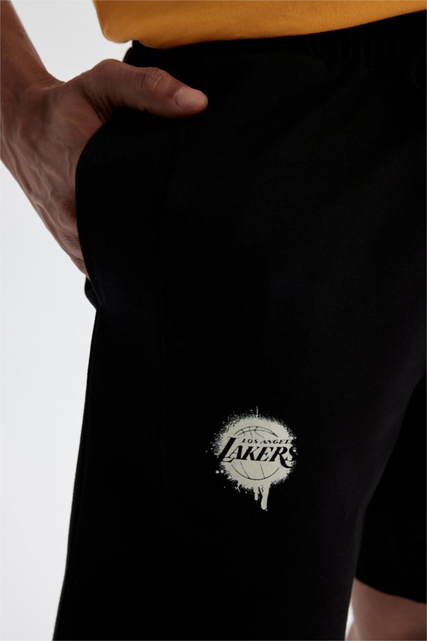 MAN Black DeFactoFit NBA Los Angeles Lakers Standard Fit Shorts