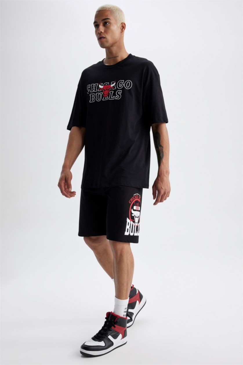 Man Black Standard Fit Short Leg Shorts