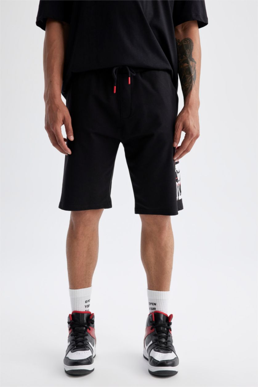 Man Black Standard Fit Short Leg Shorts