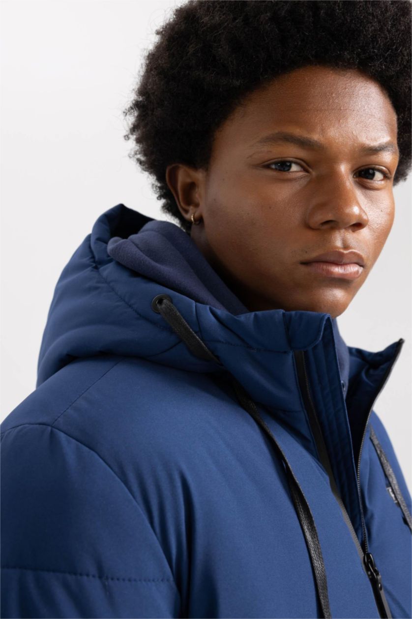 MAN Indigo DeFactoFit Water Repellent Slim Fit Hooded Heated Jacket