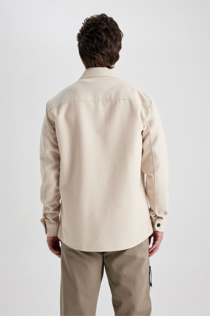 رجال اللون الرملي قميص تريكو كم طويل قصة مريحة