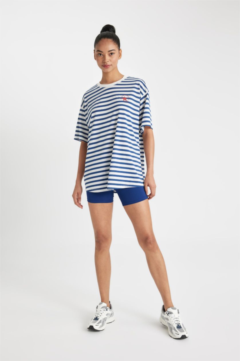 Woman NAVY DeFactoFit Oversize Fit Crew Neck Printed T-Shirt