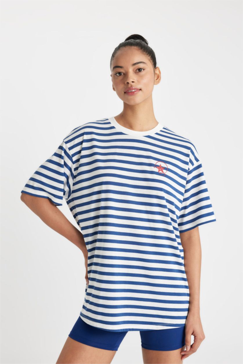 Woman NAVY DeFactoFit Oversize Fit Crew Neck Printed T-Shirt