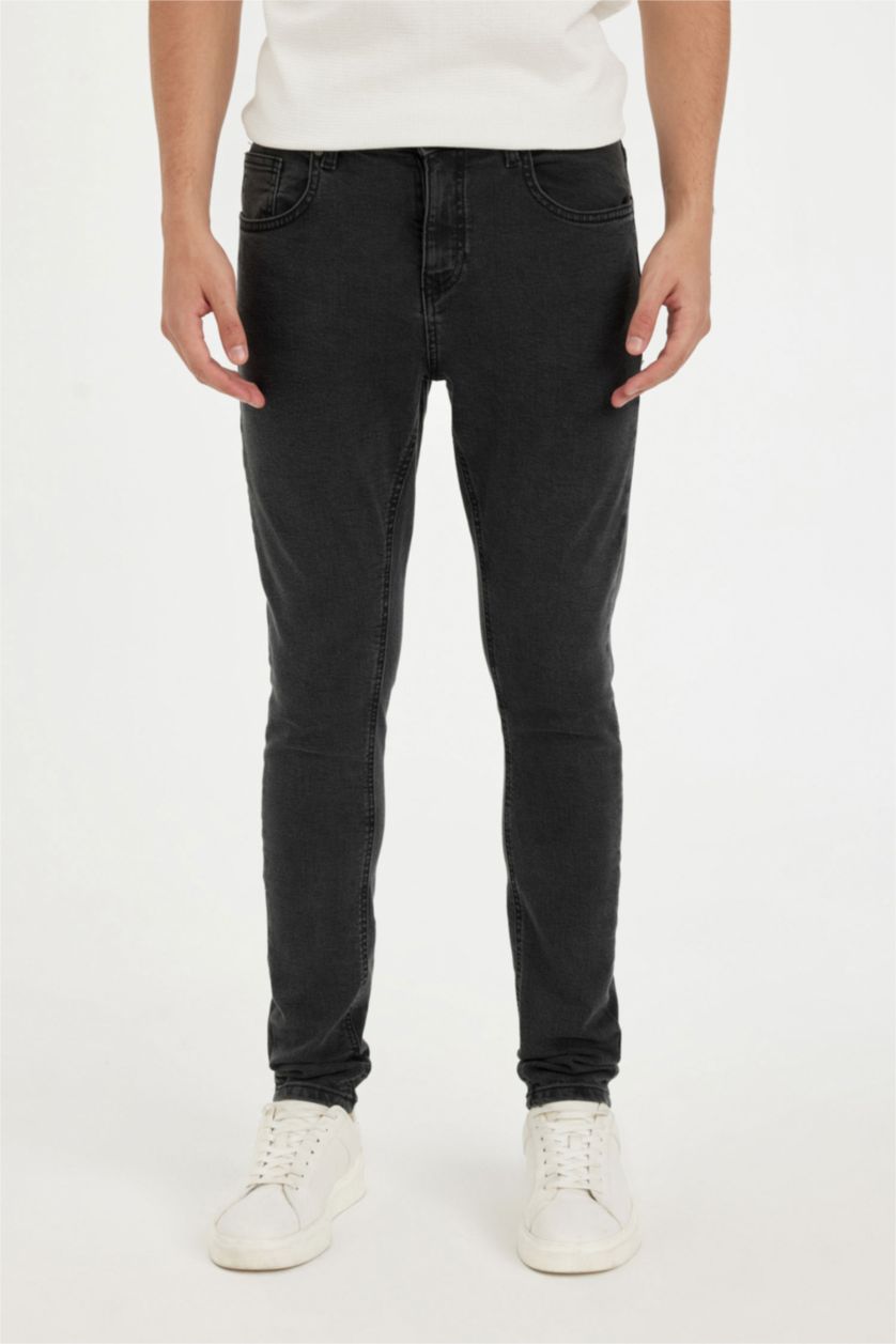 رجال أنثرا بنطرون جينز سوبر سكيني فيت بقالب ضيق وخصر عادي