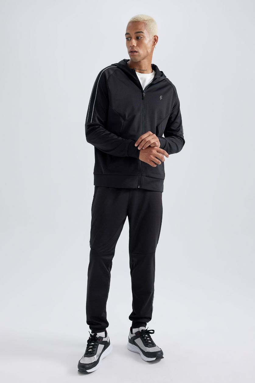 MAN Black Slim Fit Scuba Fabric Jogger