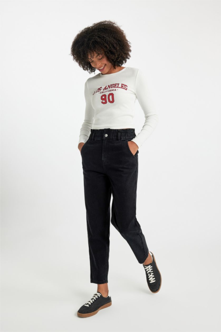 حريمي أسود بنطلون جينز بيبرباج بمطاط وخصر عالي