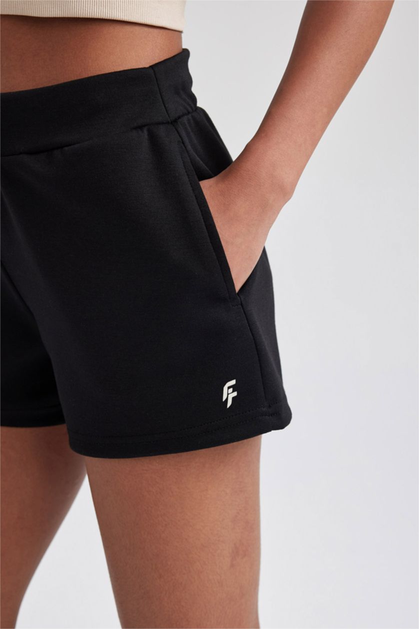 حريمي أسود شورت رياضي قصة عادية بجيب بسوسته