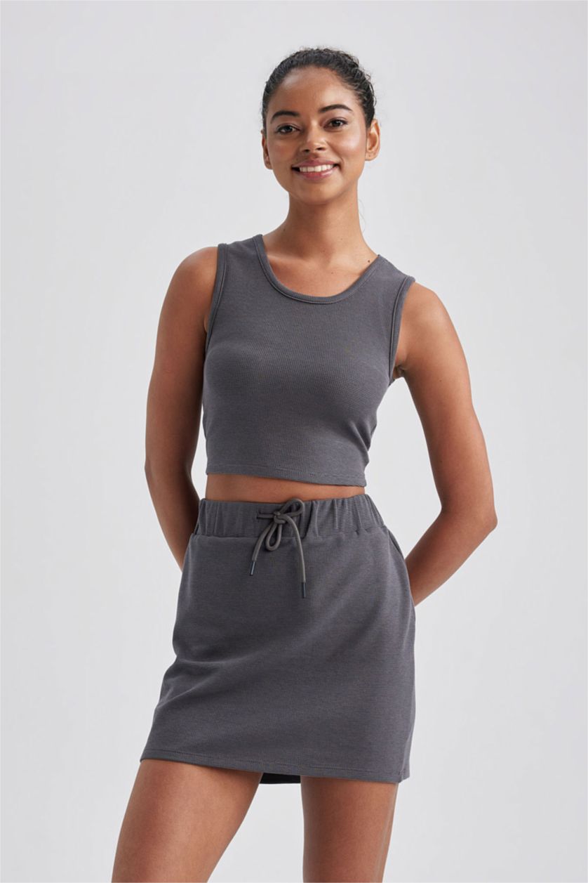 نساء أنثرا تنورة قصة عادية