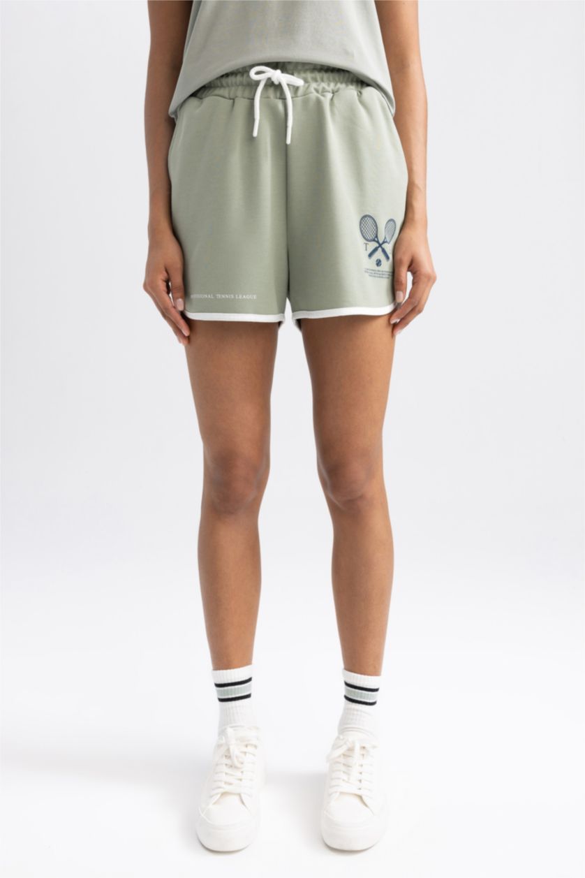 حريمي نعناع شورت رياضي بقصة عادية بجيوب