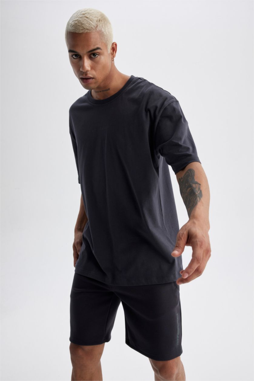 Erkek Antrasit DeFactoFit Oversize Fit Bisiklet Yaka Sırt Baskılı Kısa Kollu Tişört