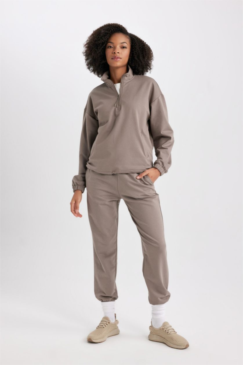 حريمي فيزوني سويت شيرت رياضي بريميوم قصة عادية من DeFactoFit