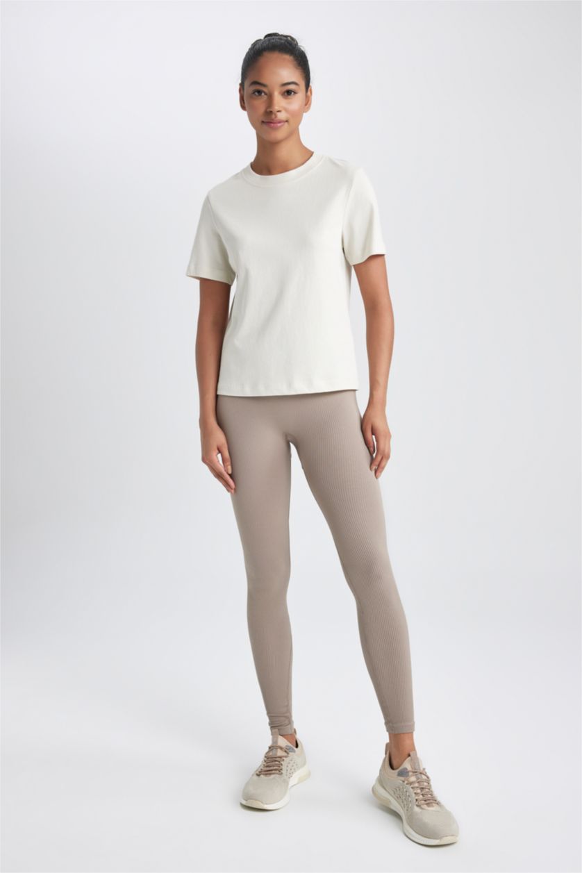 Kadın Taş Standart Fıt Bisiklet Yaka Sporcu Kısa Kollu Tişört