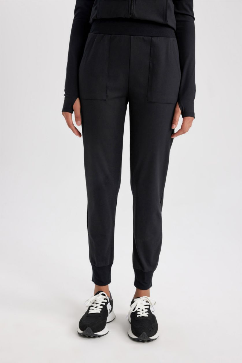 حريمي أسود بنطلون بريميوم قصة عادية بجيب من  DeFactoFit