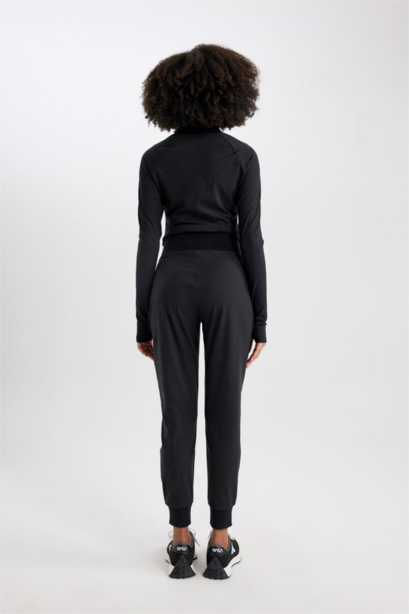 حريمي أسود بنطلون بريميوم قصة عادية بجيب من  DeFactoFit