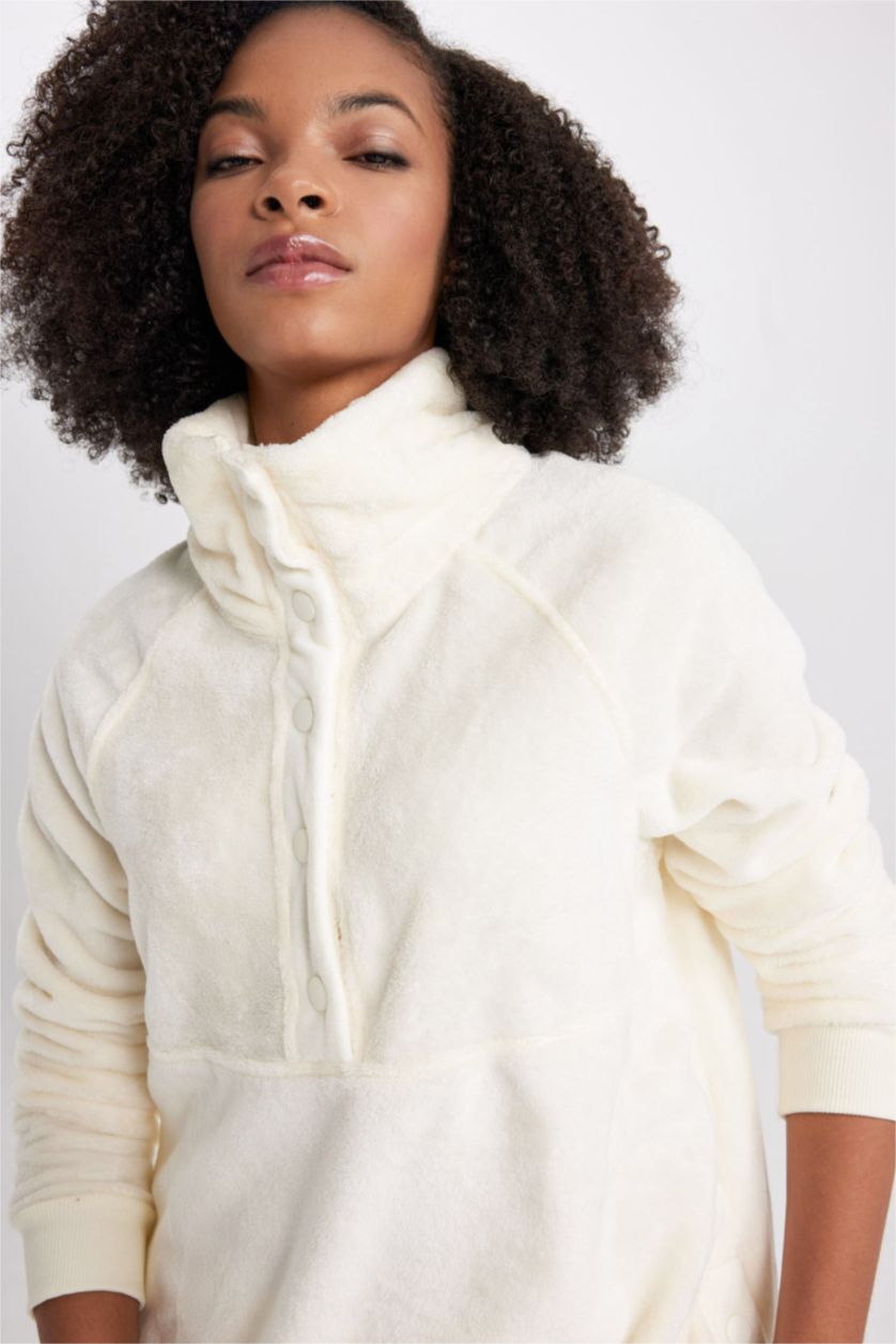 حريمي بيج فاتح سويت شيرت رياضي قطيفة قصة فضفاضة