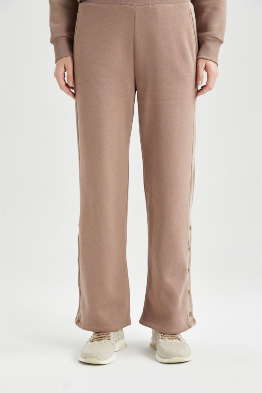 نساء بني فاتح بنطلون بجامة رياضي وايد ليج قماش سميك بجيب من DeFactoFit