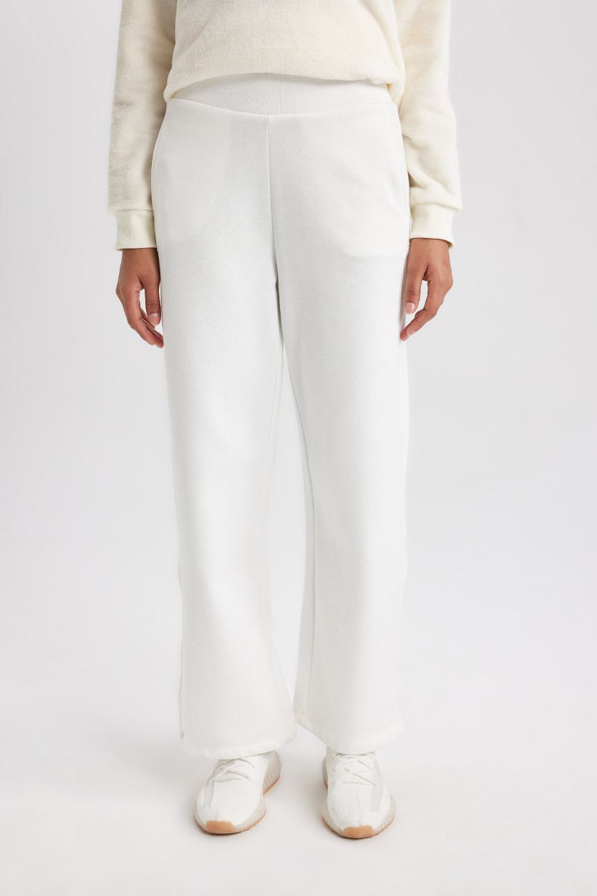 WOMAN Ecru DeFactoFit Wide Leg Double Pocket Standard Sweatpants