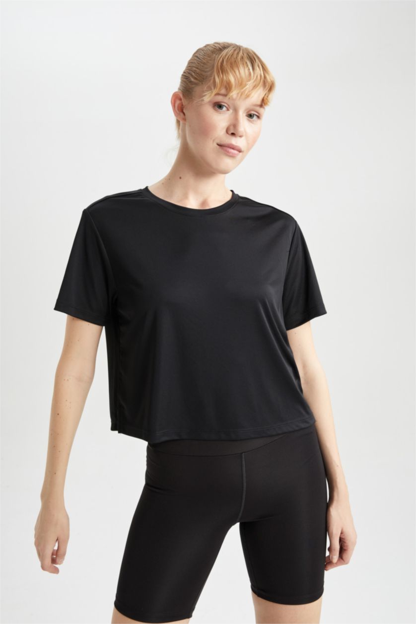 Kadın Siyah DeFactoFit Loose Fit Bisiklet Yaka Sporcu Kısa Kollu Tişört