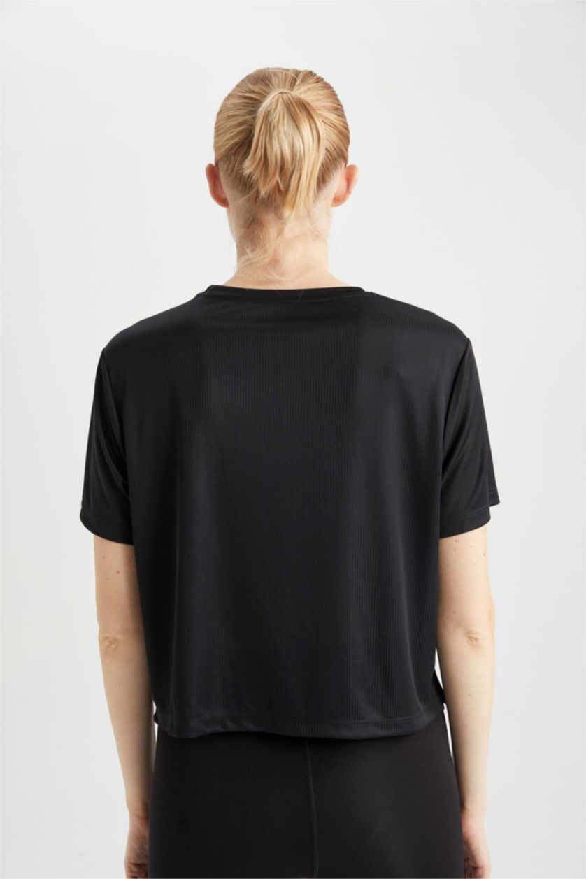Kadın Siyah DeFactoFit Loose Fit Bisiklet Yaka Sporcu Kısa Kollu Tişört