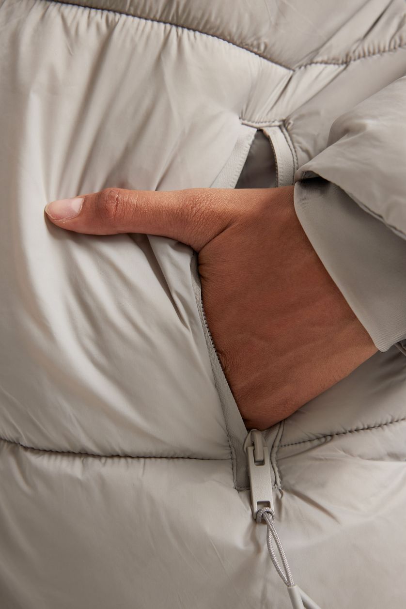 نساء بيج قمصلة نفخ قصة مريحة بغطاء للرأس مقاوم للماء