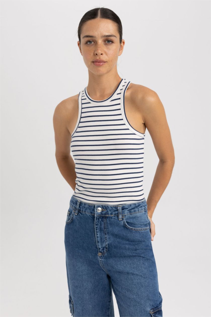 WOMAN NAVY Slim Fit Crew Neck Ribbed Camisole Crop Top