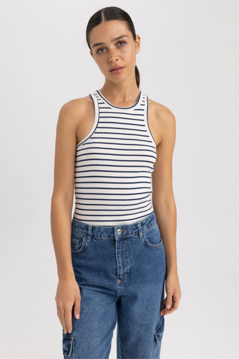 WOMAN NAVY Slim Fit Crew Neck Ribbed Camisole Crop Top