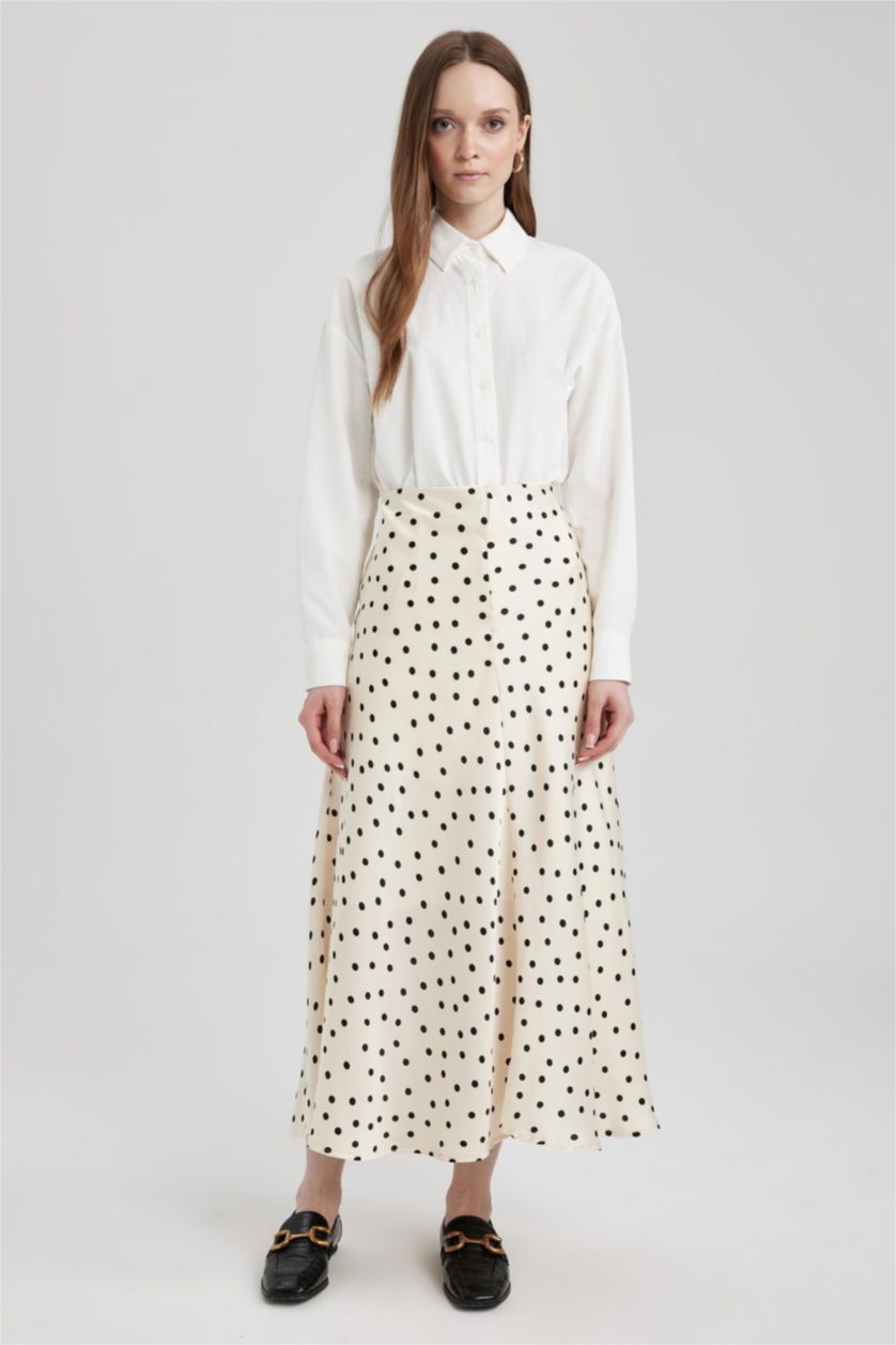 Kadın Ekru A Kesim Uzun Boy Etek