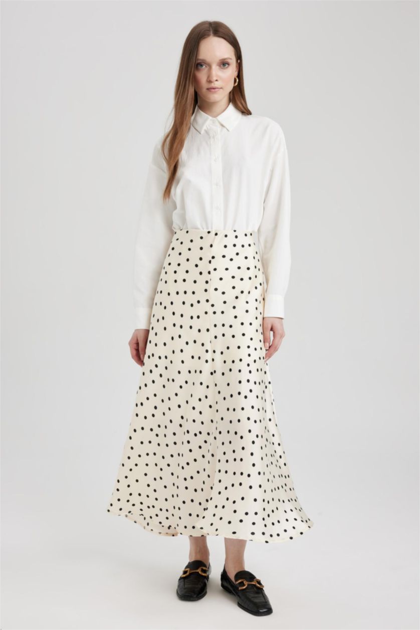 Kadın Ekru A Kesim Uzun Boy Etek