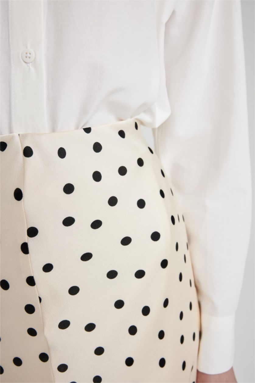 Kadın Ekru A Kesim Uzun Boy Etek