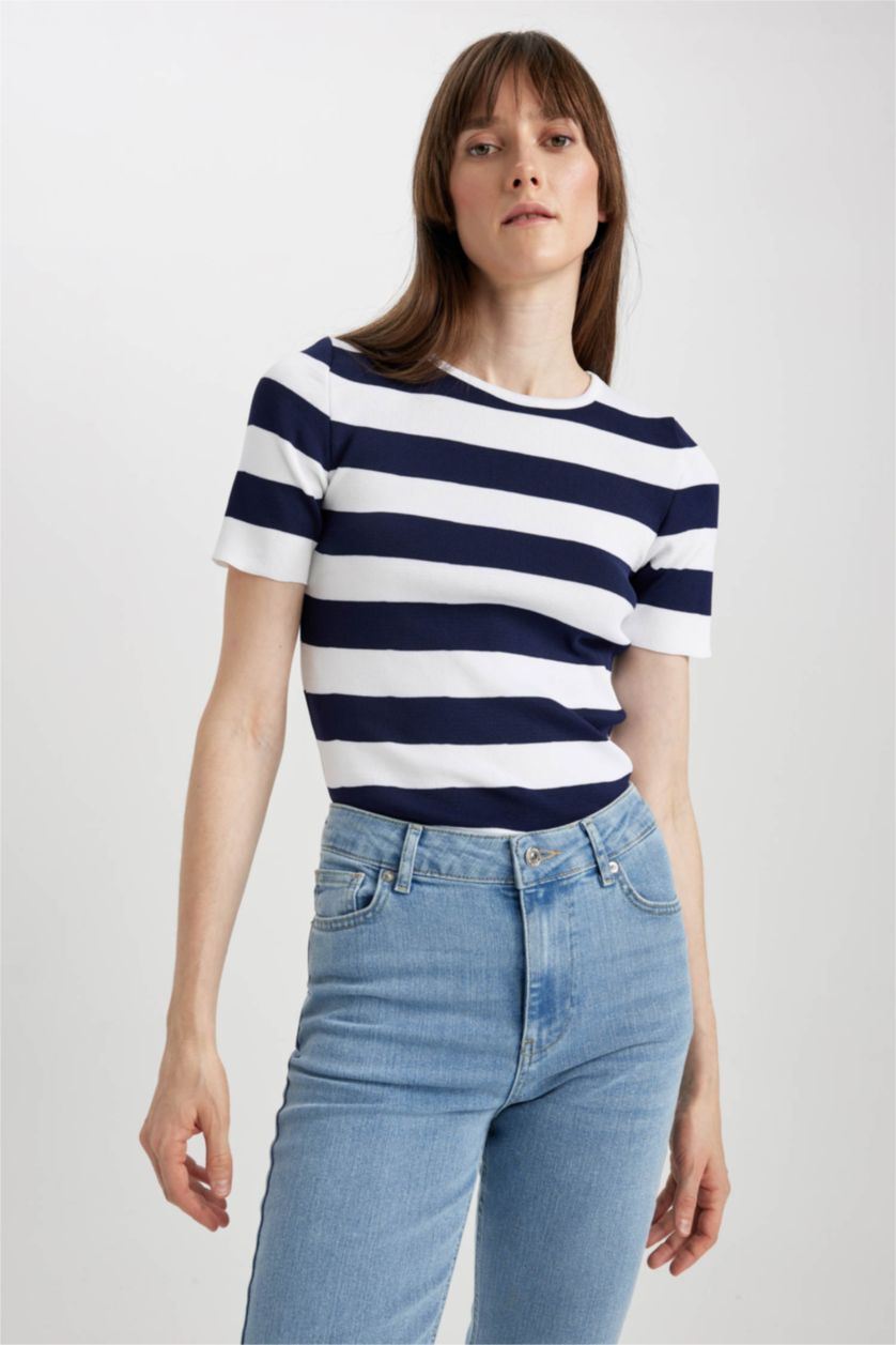 Woman Ecru Regular Fit Pullover