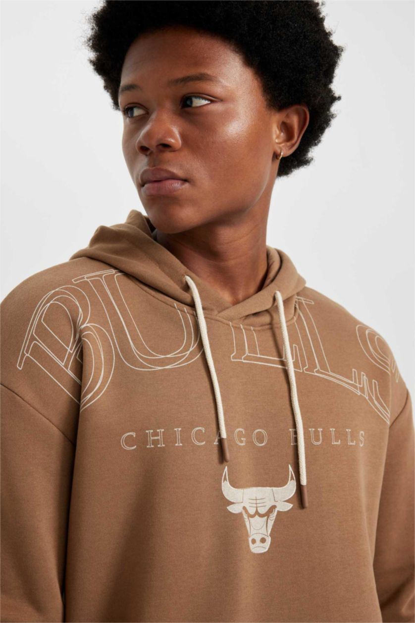 MAN Brown DeFactoFit NBA Chicago Bulls Boxy Fit Hooded Thick Sweatshirt