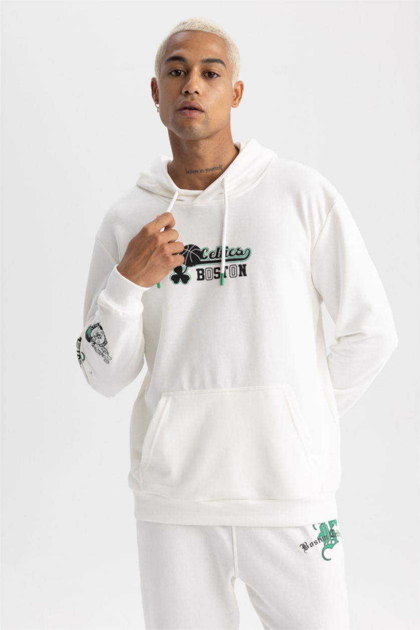 MAN Ecru DeFactoFit NBA Boston Celtics Standard Fit Sweatshirt