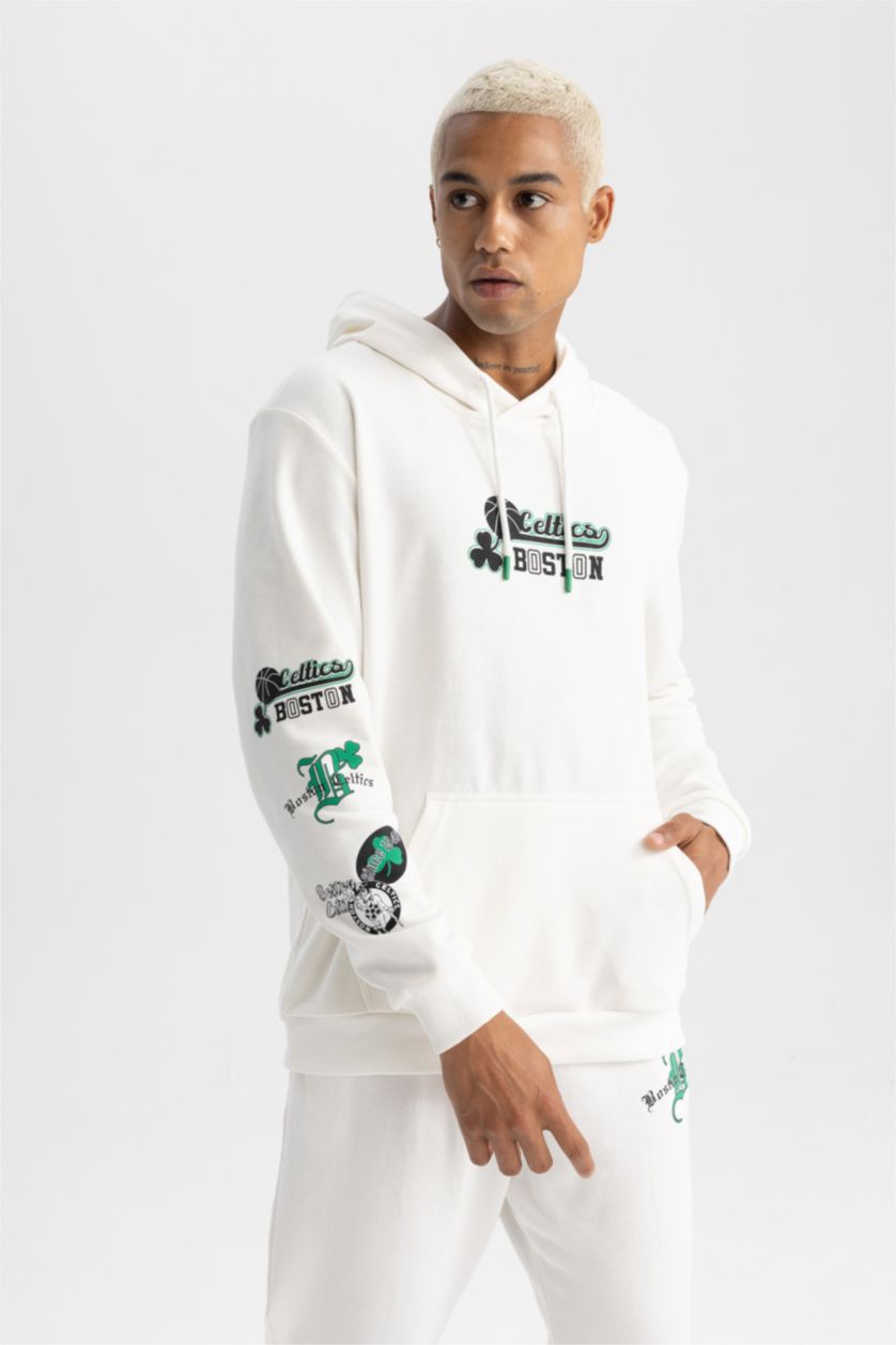 MAN Ecru DeFactoFit NBA Boston Celtics Standard Fit Sweatshirt