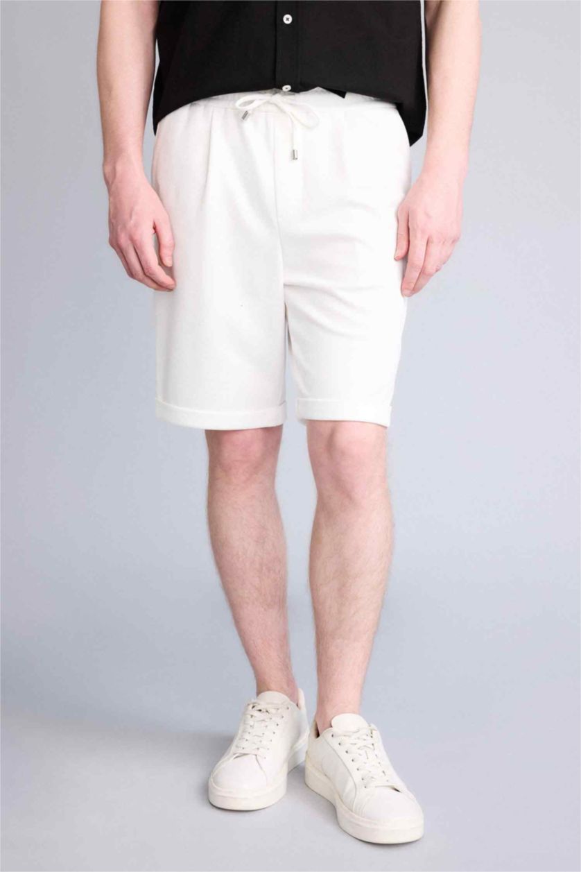 Мужчины Кремовый Бермуды из пике